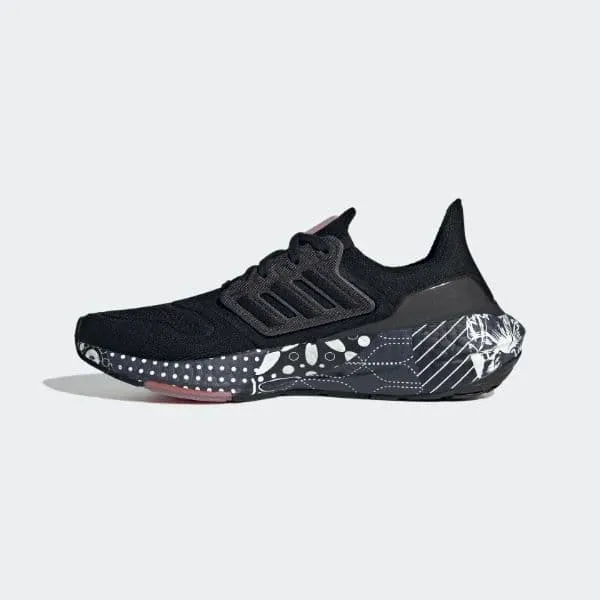     22  Adidas ULTRABOOST 22 FTW GW6914