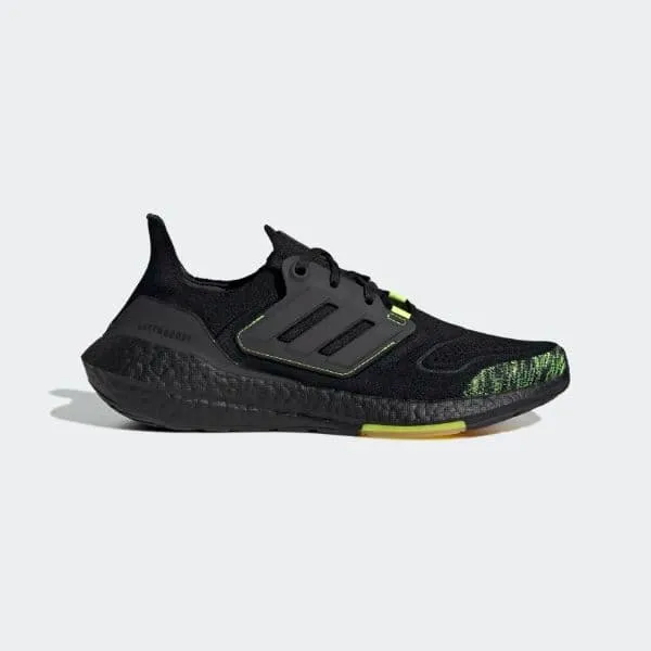     22  Adidas ULTRABOOST 22 FTW GX5915