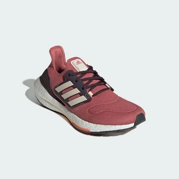     22  Adidas ULTRABOOST 22 FTW GX6670