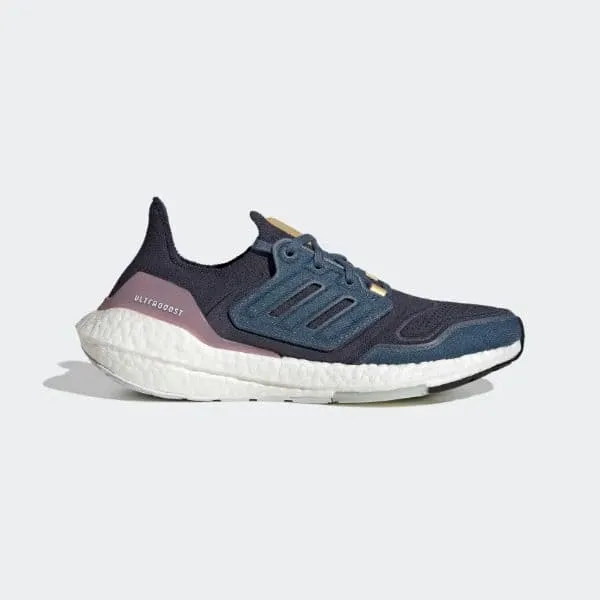     22  Adidas ULTRABOOST 22 FTW GX9157