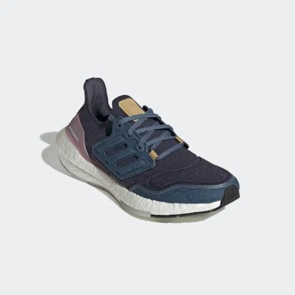     22  Adidas ULTRABOOST 22 FTW GX9157