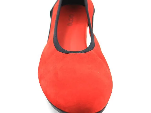 Arche Onange Ballet Red