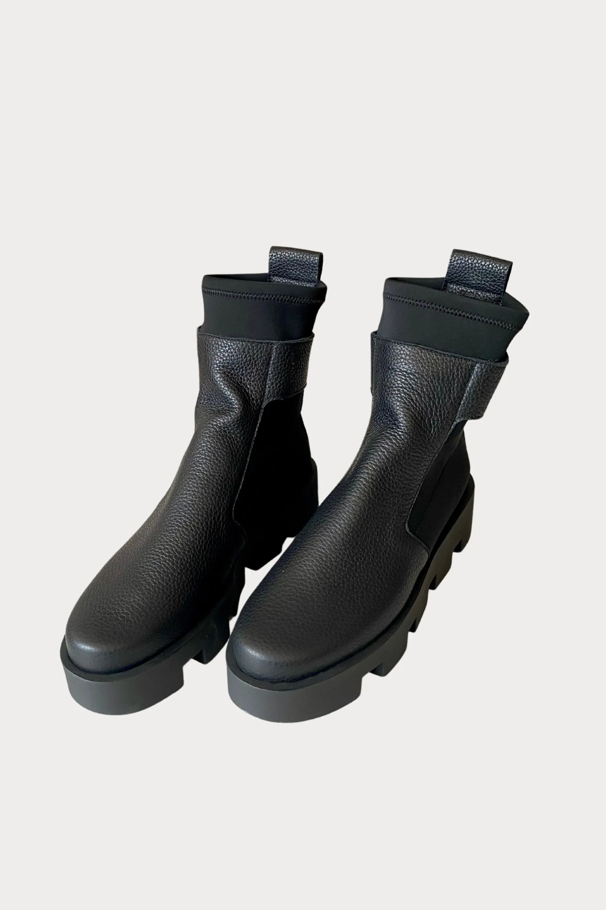 ARCHE - Treeck Black Boots