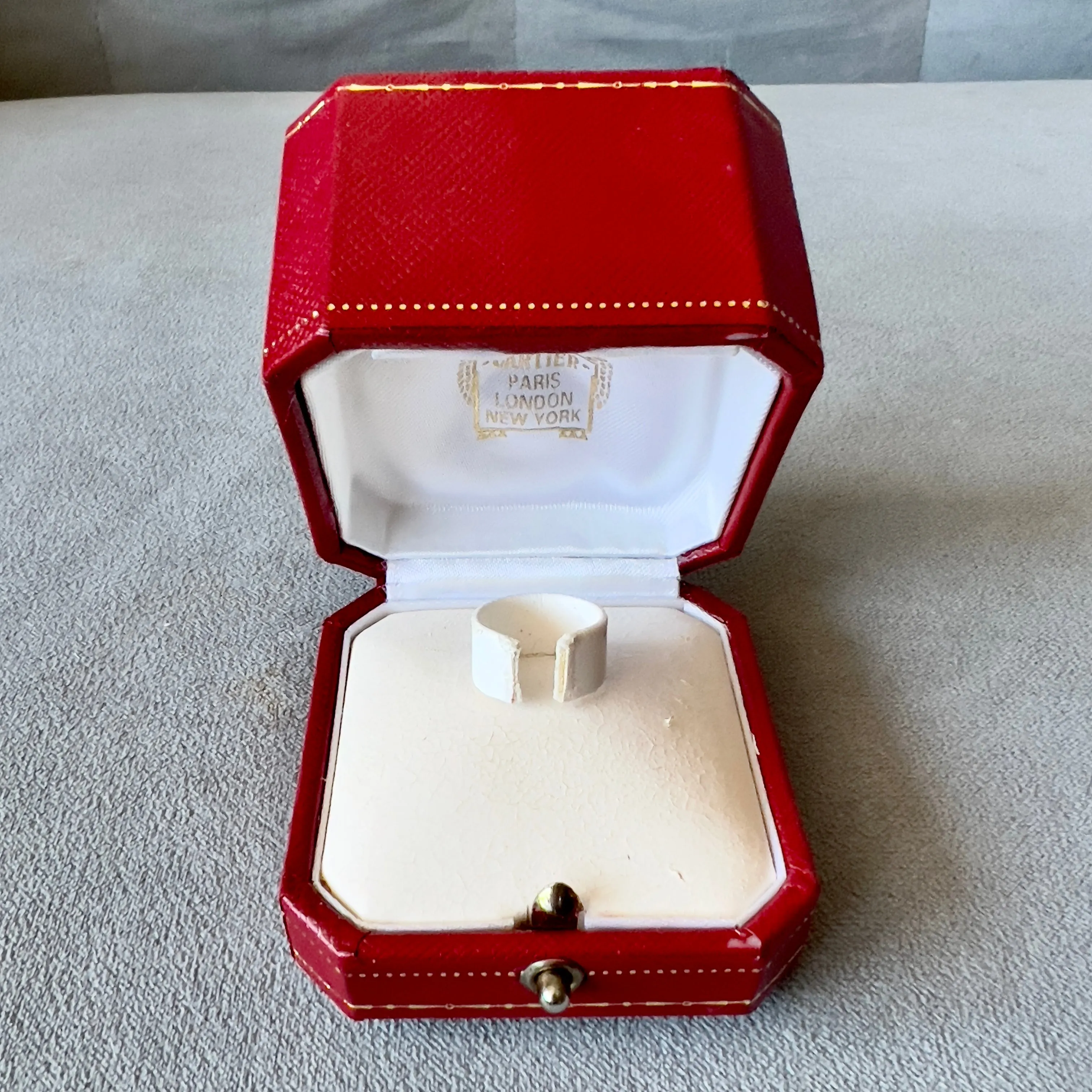 CARTIER Ring Box 2.35x2.35x2 inches