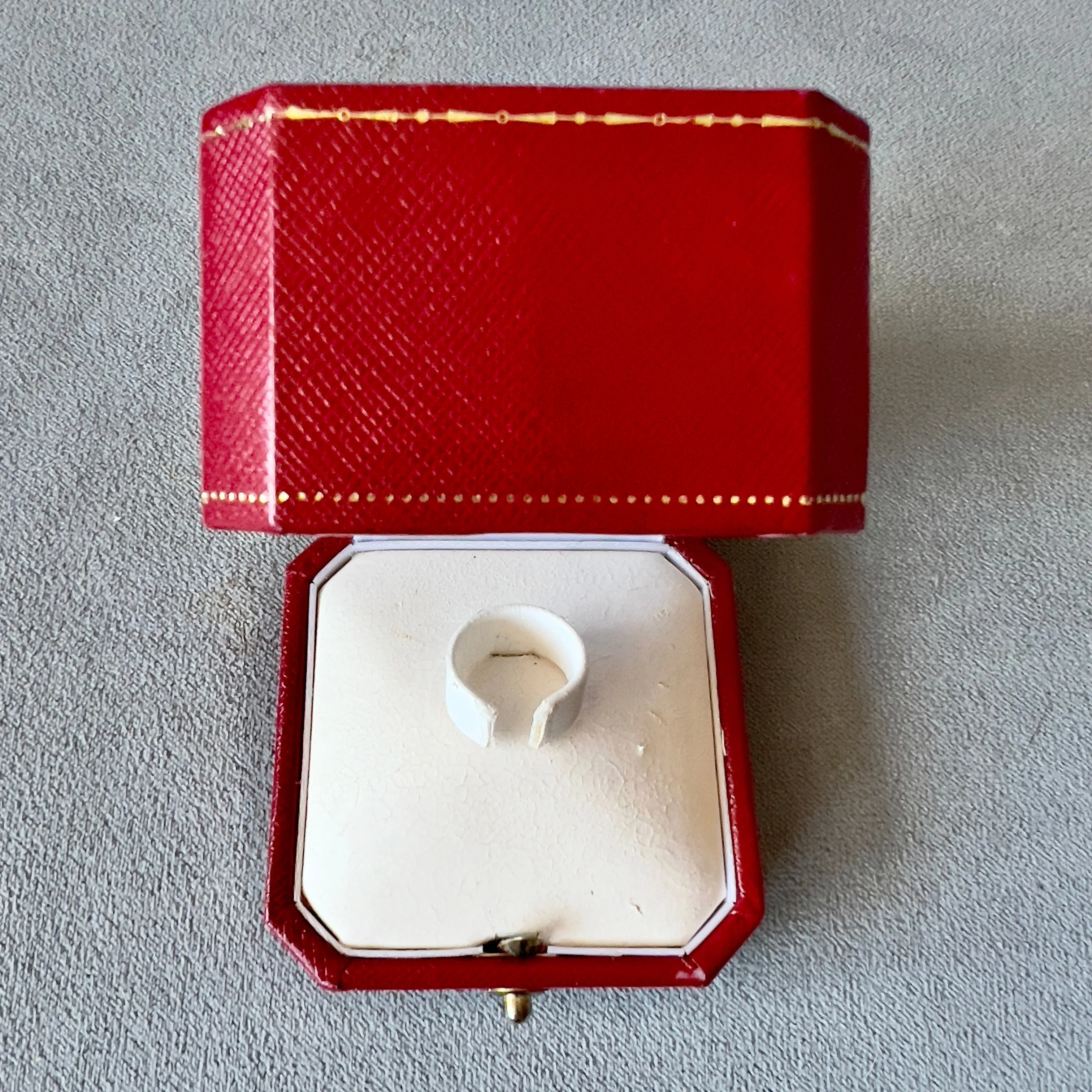 CARTIER Ring Box 2.35x2.35x2 inches