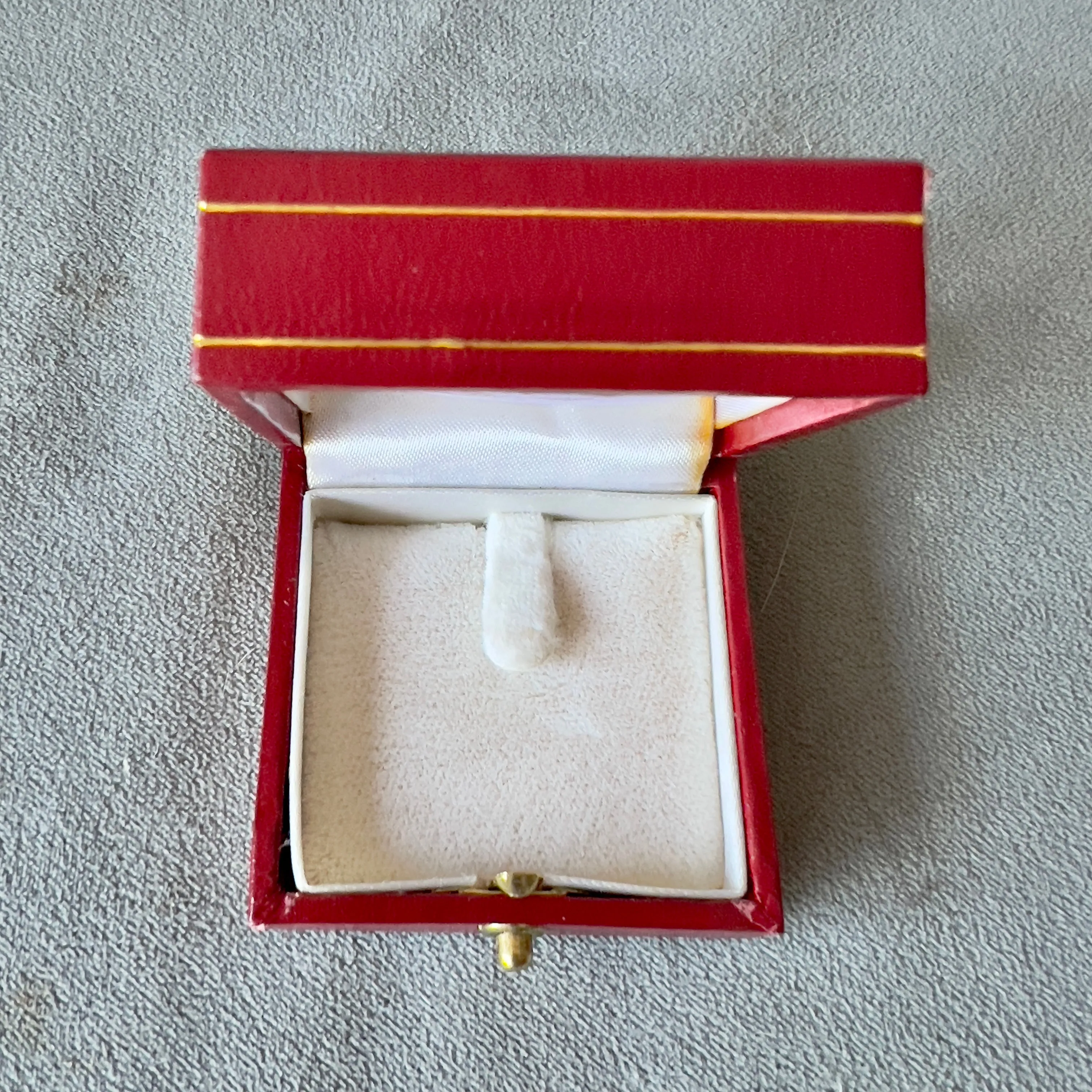 CARTIER TRINITY Ring Box 2x2x1.25 inches