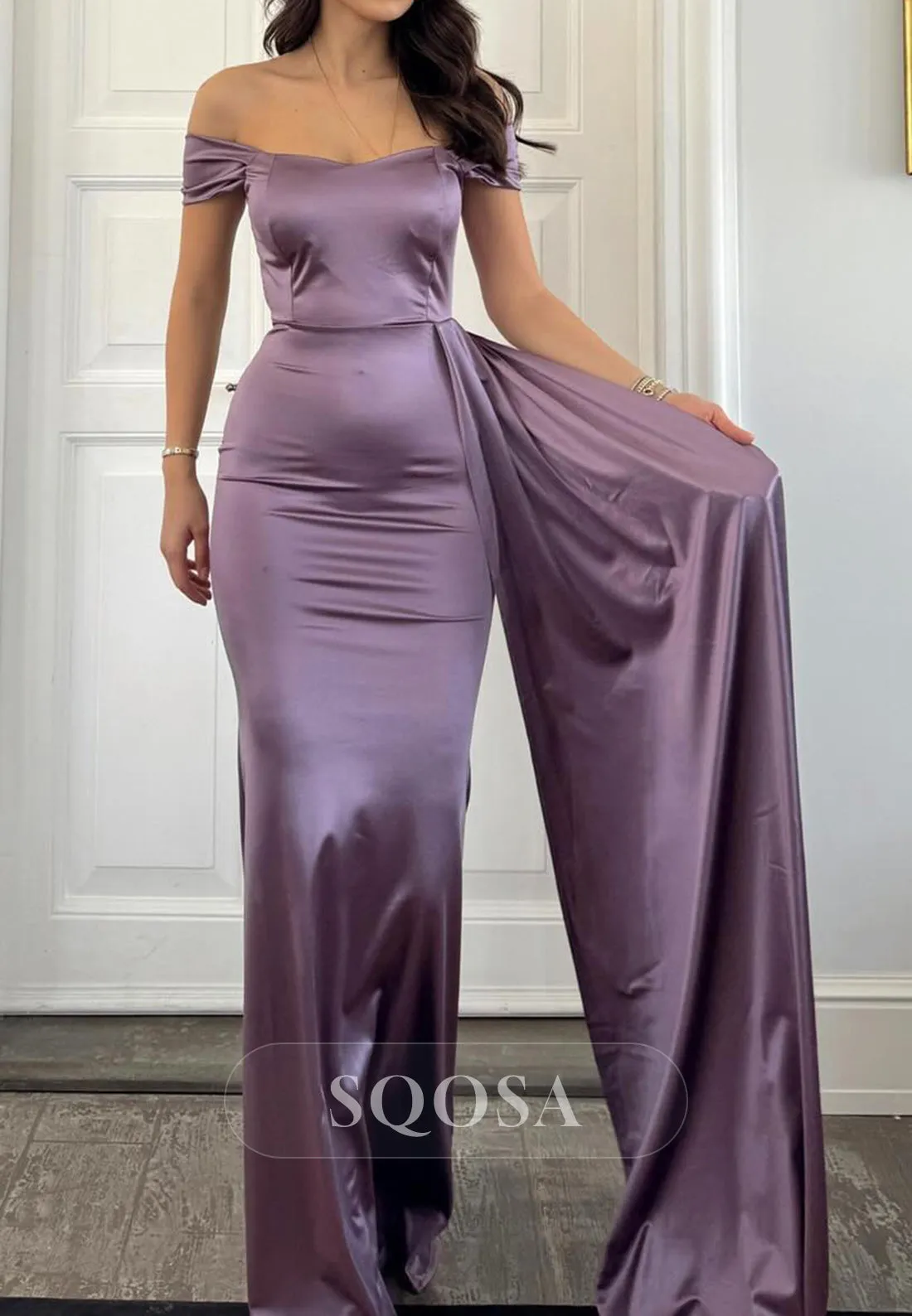 Chic Fitted Off-Shoulder Empire With Train Party Prom Evening Dress QP3547