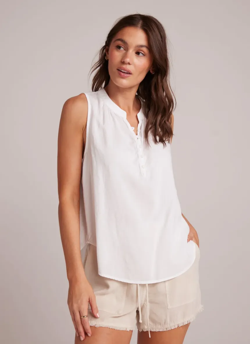 SLEEVELESS PULLOVER TOP