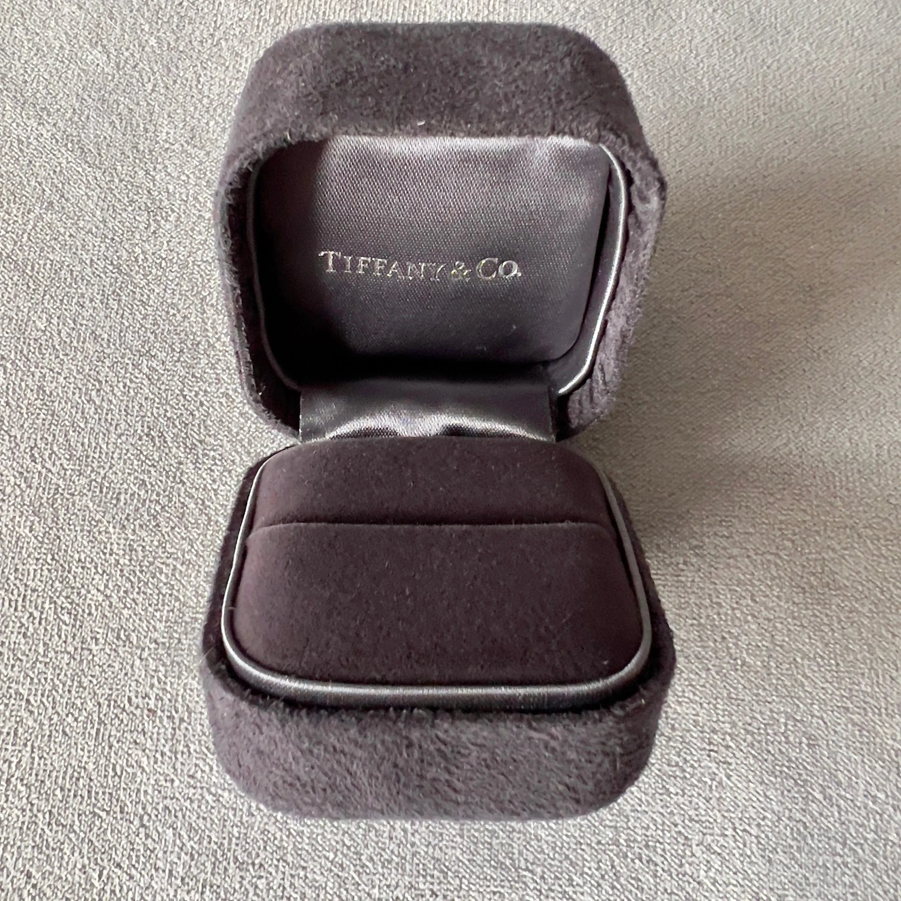 TIFFANY & CO. Ring Box 1.80x1.80x1.80 inches