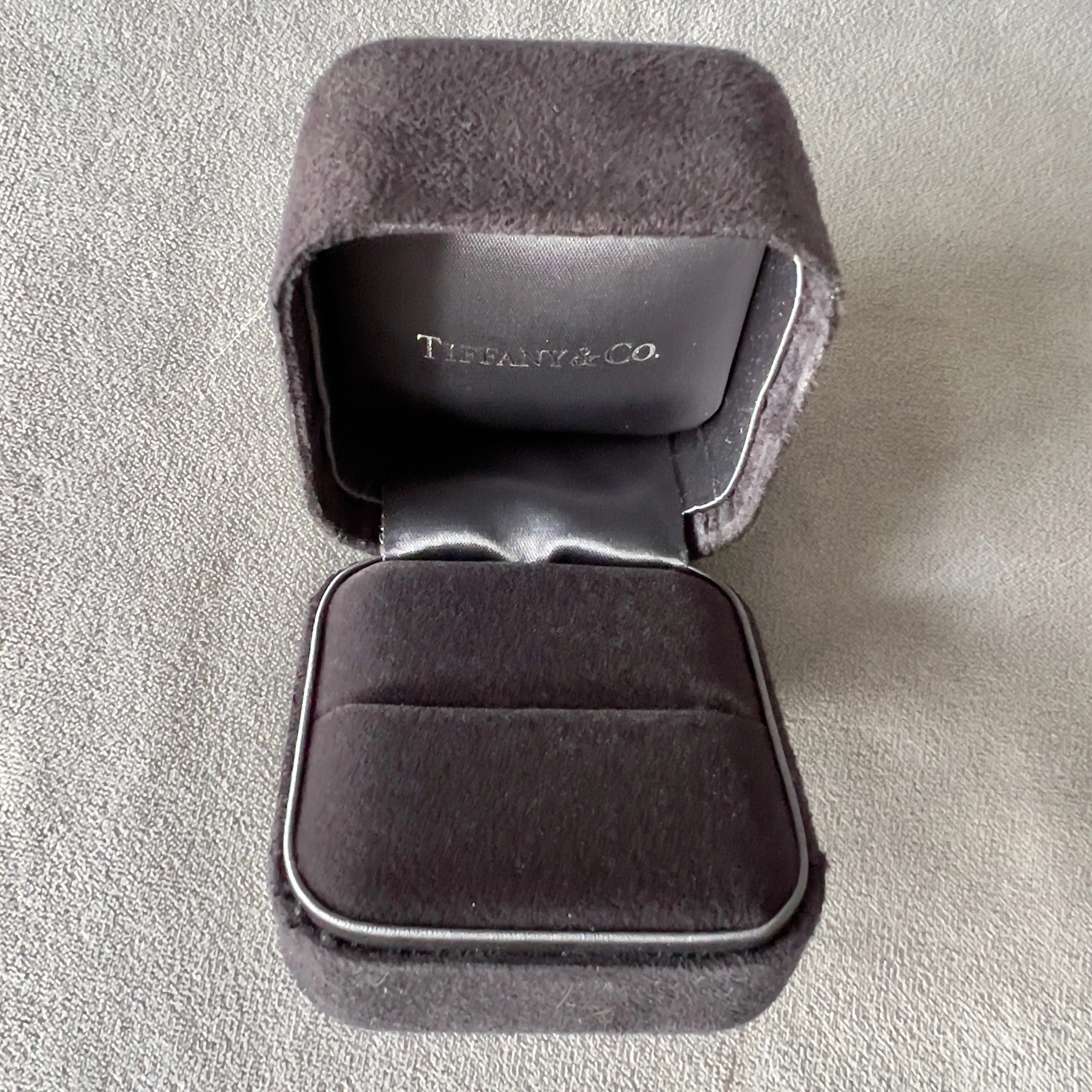 TIFFANY & CO. Ring Box 2.30x2.25x2.25 inches