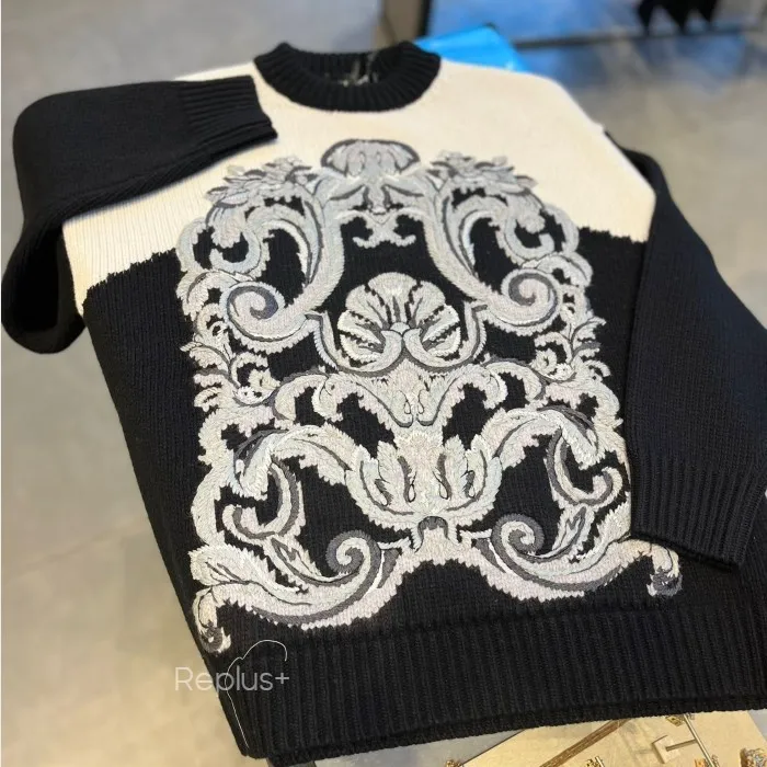 VERSACE  |Crew Neck Flower Patterns Wool Long Sleeves Luxury Sweaters