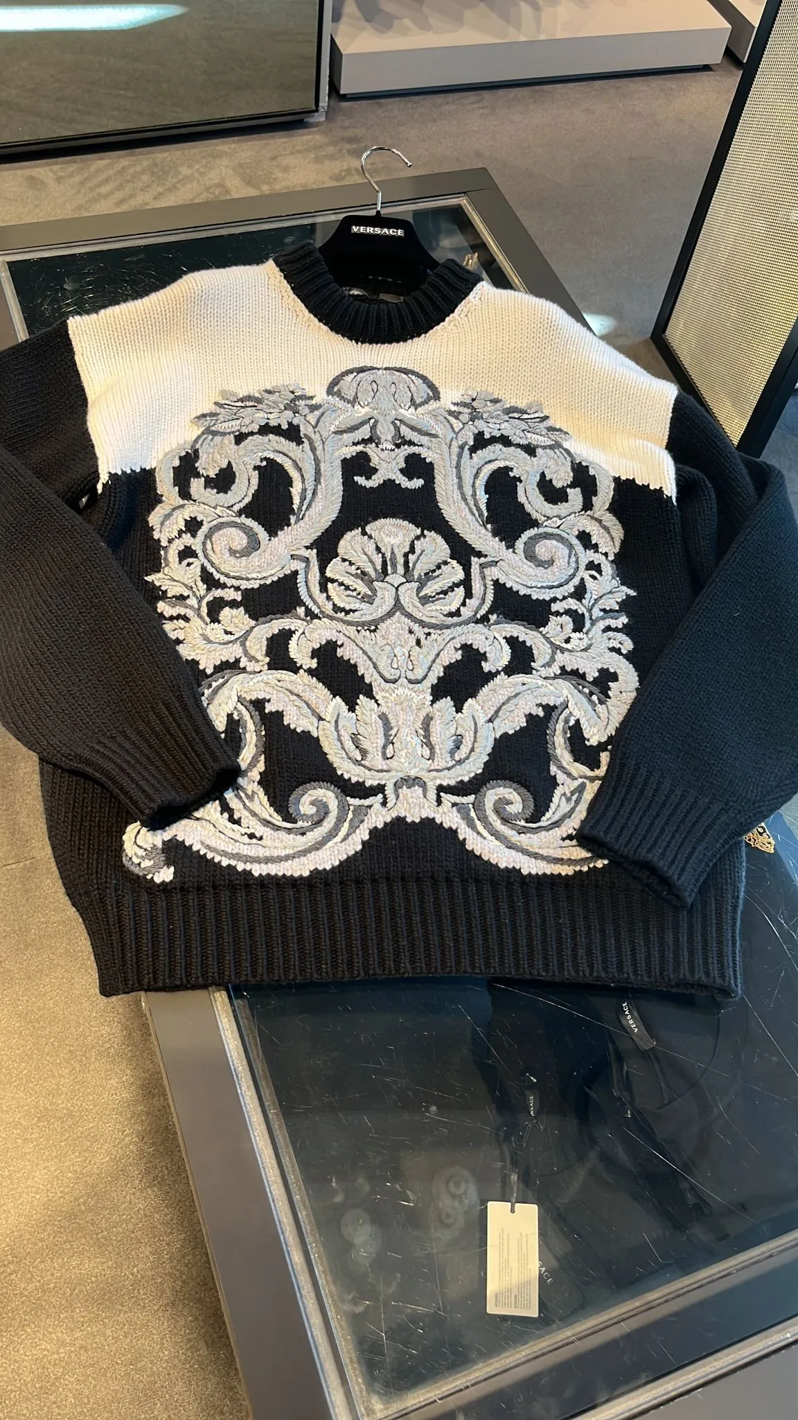 VERSACE  |Crew Neck Flower Patterns Wool Long Sleeves Luxury Sweaters