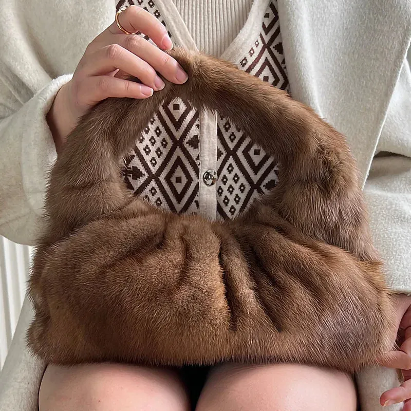 Women's Fashion Luxury Full-pelt Mink Fur Solid Pattern Wrist Handbag