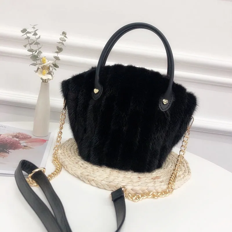 Women's Trendy Mink Fur Shell Shape Plaid Plush Shoulder Handbag