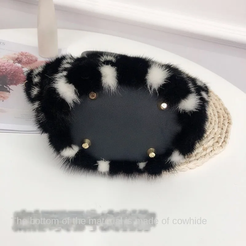 Women's Trendy Mink Fur Shell Shape Plaid Plush Shoulder Handbag